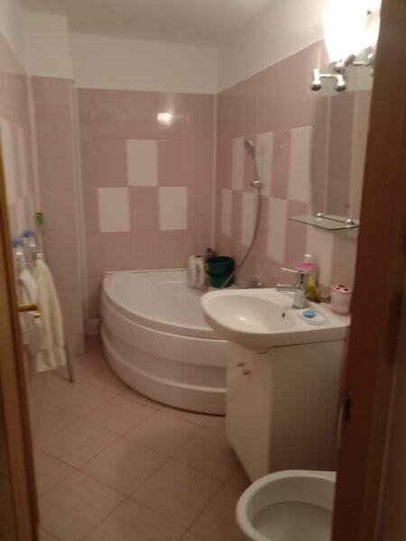 Dorneasca, Calea 13 Septembrie.